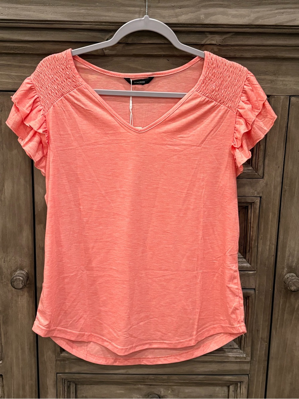 NWT Women’s DOKOTOO Flutter Sleeve Coral Orange Casual Blouse (Large)